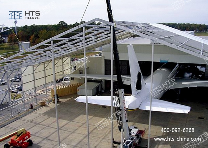 飛機(jī)機(jī)庫篷房可按需搭建合適規(guī)模的機(jī)庫，避免空間閑置